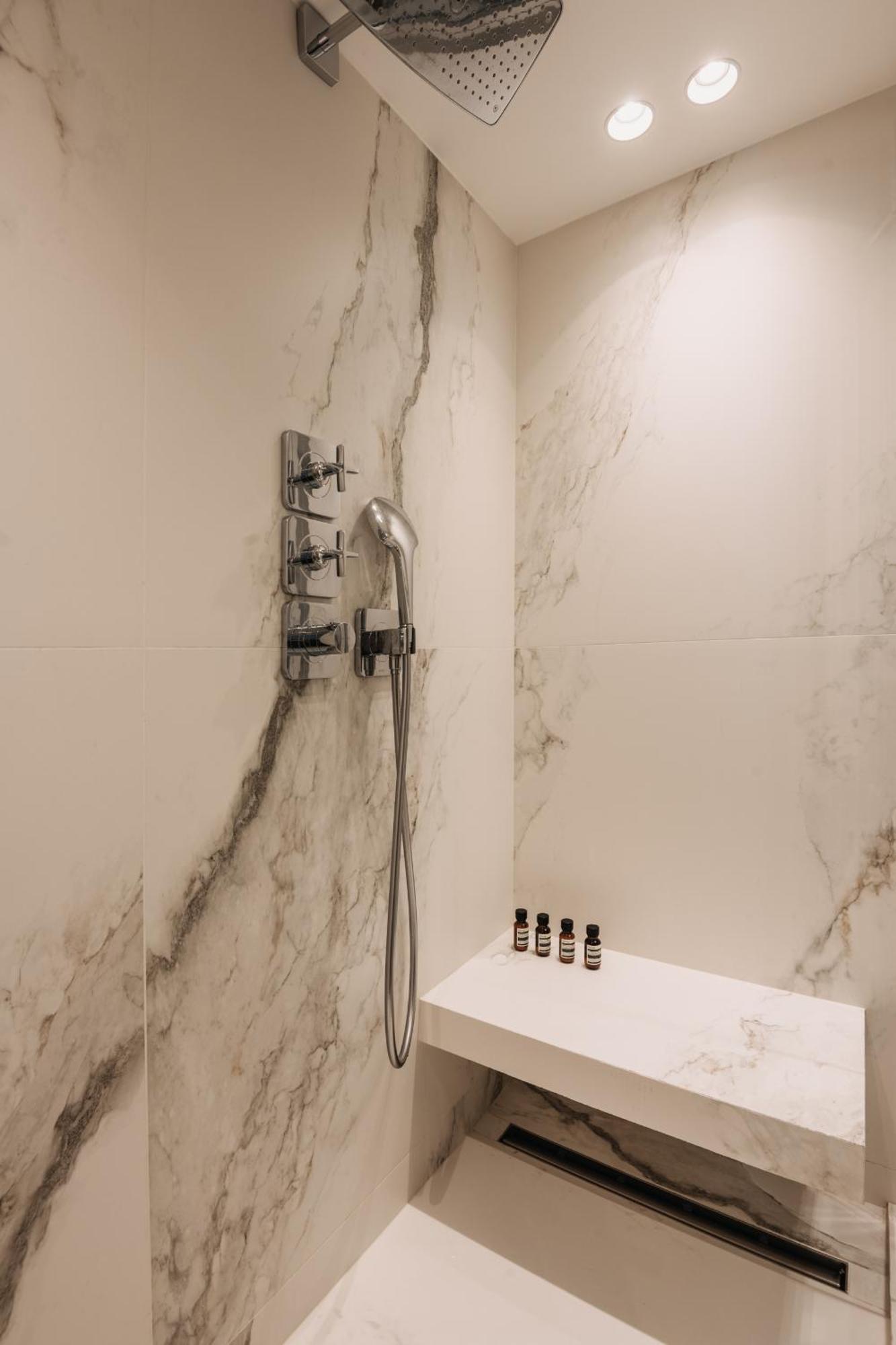 Highstay - Luxury Serviced Apartments - Louvre-Rivoli Paříž Exteriér fotografie